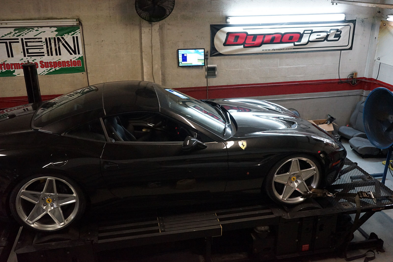 Velos Performance Software For Ferrari California T Velos Designwerks Forged Wheels Ecu Tuning